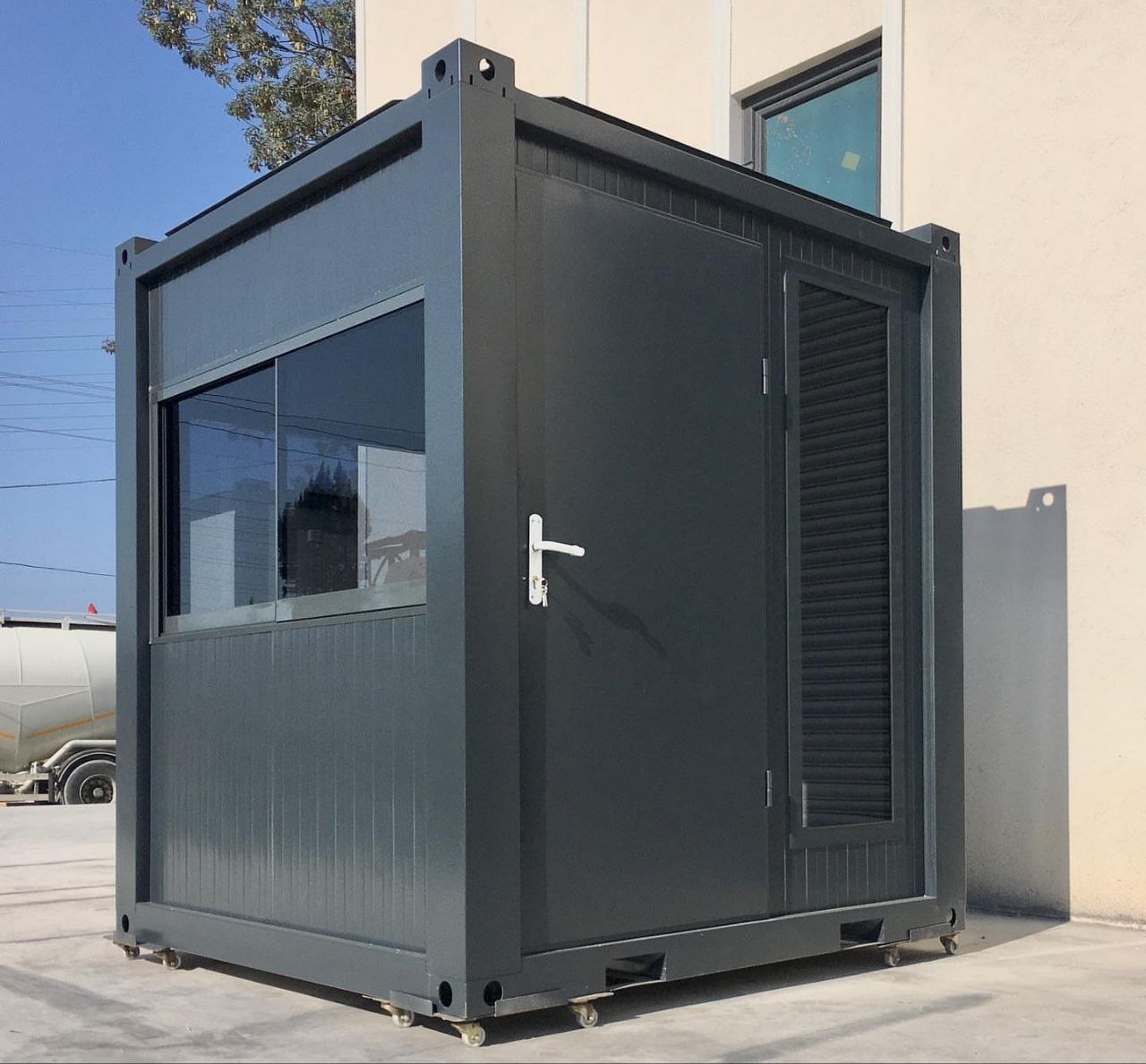 8x8ft Panoramic Security Booth - Image 4