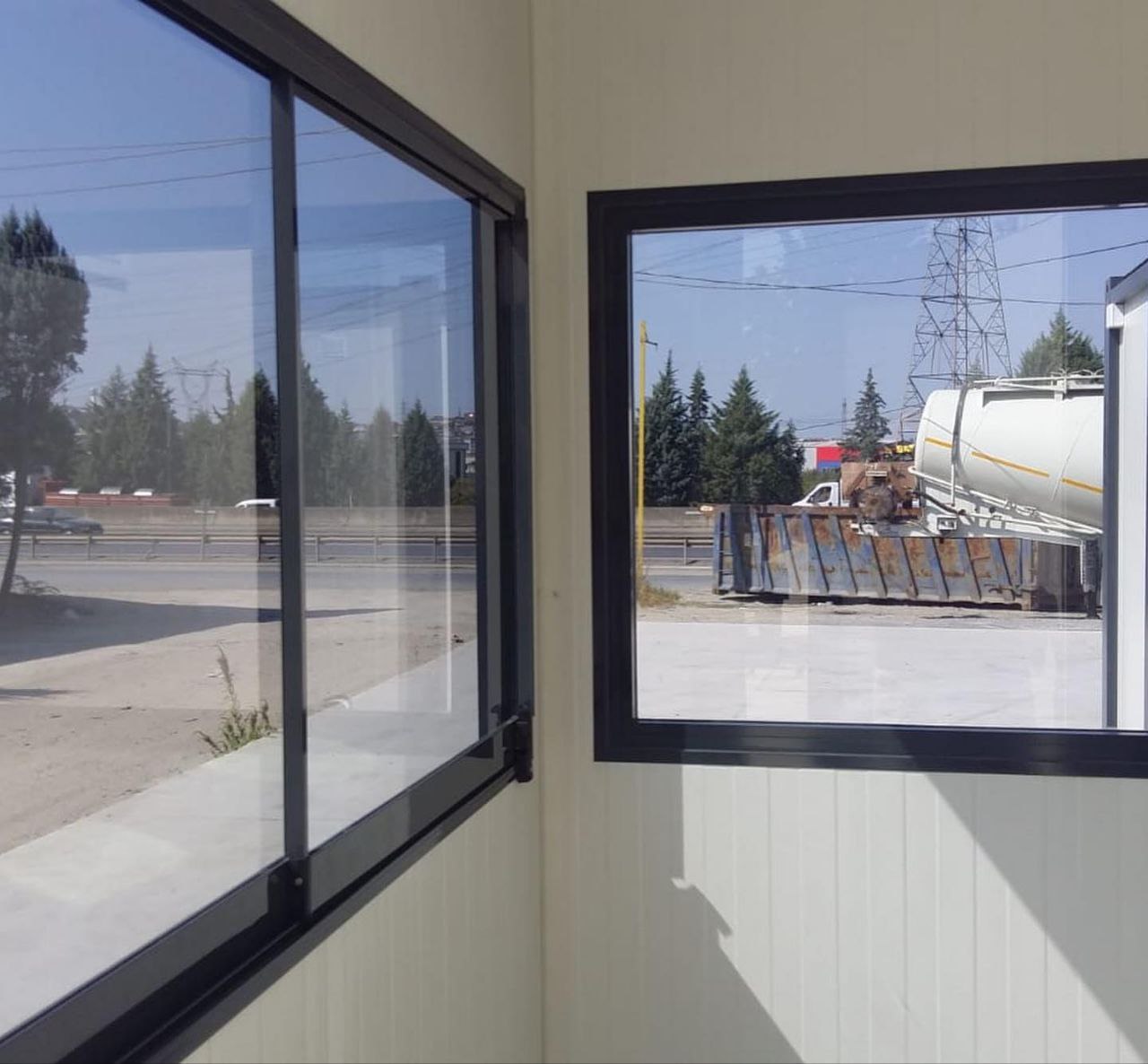 8x8ft Panoramic Security Booth - Image 5